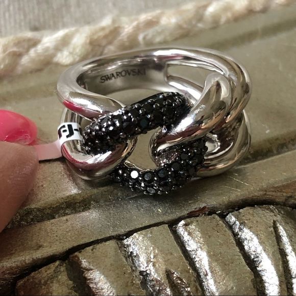 NWT Swarovski Sterling Silver and Black Crystal Link Ring - Picture 8 of 13